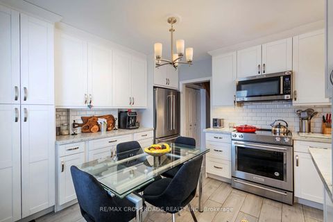Photo 13 at 463 Milverton Boulevard, Danforth, Toronto
