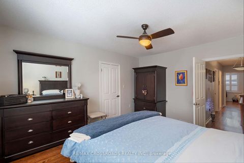 Photo 19 at 463 Milverton Boulevard, Danforth, Toronto