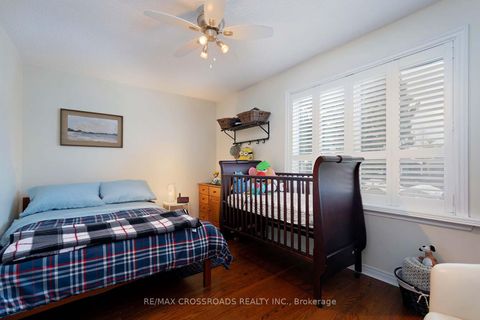 Photo 22 at 463 Milverton Boulevard, Danforth, Toronto