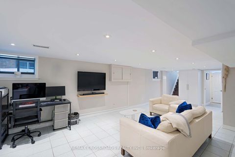 Photo 25 at 463 Milverton Boulevard, Danforth, Toronto