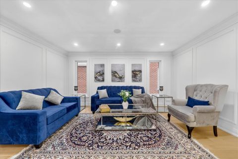 Photo 9 at 167 Mathewson Street, Maple, Vaughan