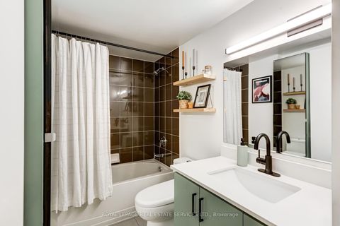 Photo 11 at 1117 - 20 Joe Shuster Way, Niagara, Toronto