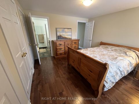 Photo 16 at 94 Dutch Myrtle Way, Don Mills, Toronto