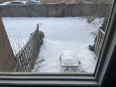 Photo 36 at 94 Dutch Myrtle Way, Don Mills, Toronto