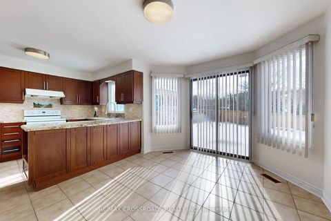 Photo 22 at 50 Marchwood Crescent, Harding, Richmond Hill