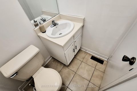 Photo 25 at 50 Marchwood Crescent, Harding, Richmond Hill