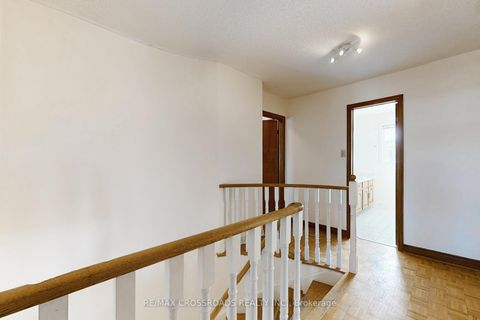 Photo 29 at 50 Marchwood Crescent, Harding, Richmond Hill