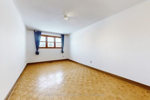 Photo 30 at 50 Marchwood Crescent, Harding, Richmond Hill