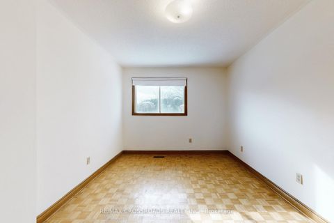 Photo 36 at 50 Marchwood Crescent, Harding, Richmond Hill