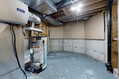 Photo 40 at 50 Marchwood Crescent, Harding, Richmond Hill