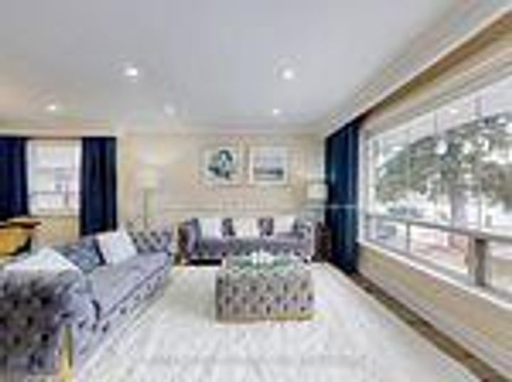 Photo 3 at 189 Kingsview Boulevard, The Westway, Toronto