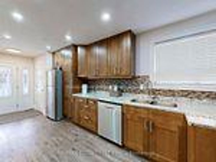 Photo 15 at 189 Kingsview Boulevard, The Westway, Toronto