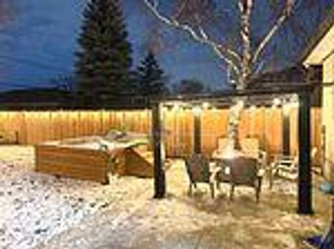 Photo 1 at 189 Kingsview Boulevard, The Westway, Toronto