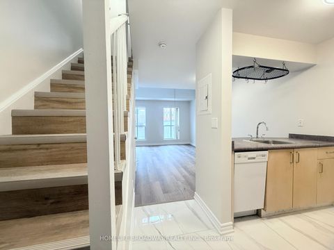 Photo 1 at 406 - 119 Merton Street, Mount Pleasant West, Toronto