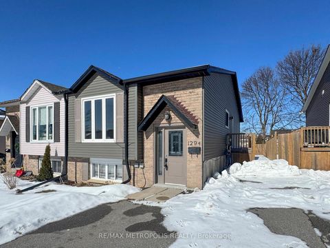 Photo 4 at 1294 Sunningdale Avenue, Donevan, Oshawa