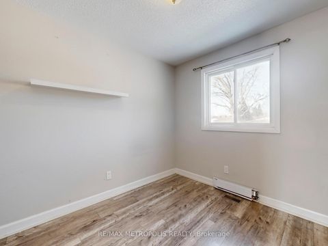Photo 16 at 1294 Sunningdale Avenue, Donevan, Oshawa