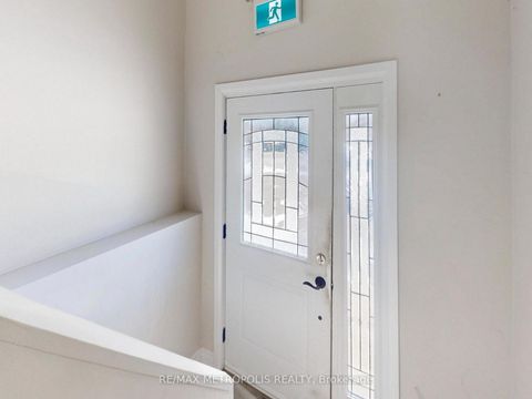 Photo 24 at 1294 Sunningdale Avenue, Donevan, Oshawa