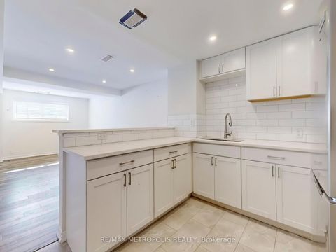 Photo 32 at 1294 Sunningdale Avenue, Donevan, Oshawa