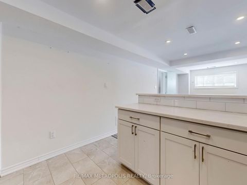 Photo 33 at 1294 Sunningdale Avenue, Donevan, Oshawa