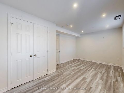 Photo 38 at 1294 Sunningdale Avenue, Donevan, Oshawa