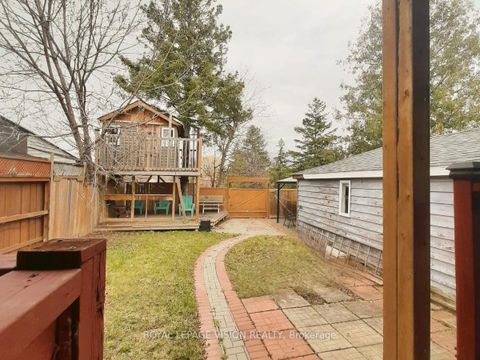 Photo 15 at 52 Ellendale Drive, Dorset Park, Toronto