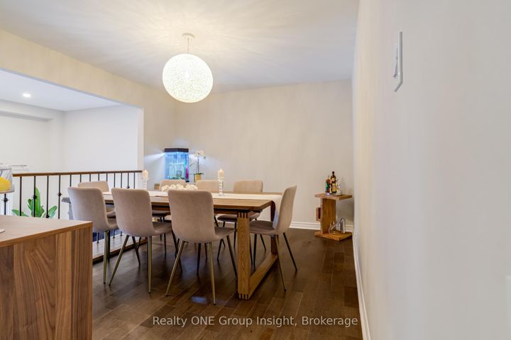 Photo 10 at 42 - 2766 Folkway Drive, Erin Mills, Mississauga