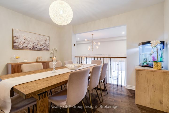 Photo 13 at 42 - 2766 Folkway Drive, Erin Mills, Mississauga