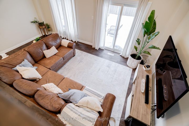 Photo 15 at 42 - 2766 Folkway Drive, Erin Mills, Mississauga