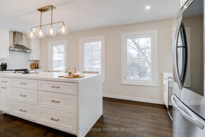 Photo 16 at 42 - 2766 Folkway Drive, Erin Mills, Mississauga