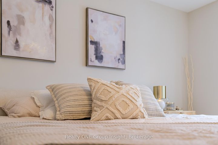 Photo 28 at 42 - 2766 Folkway Drive, Erin Mills, Mississauga