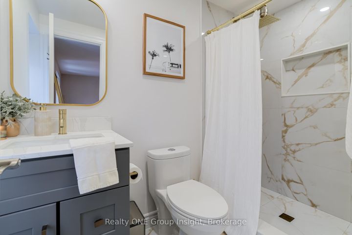 Photo 29 at 42 - 2766 Folkway Drive, Erin Mills, Mississauga