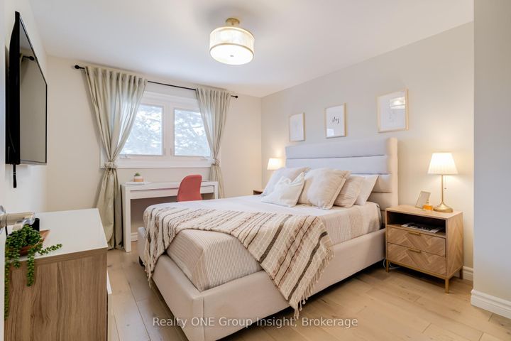 Photo 36 at 42 - 2766 Folkway Drive, Erin Mills, Mississauga