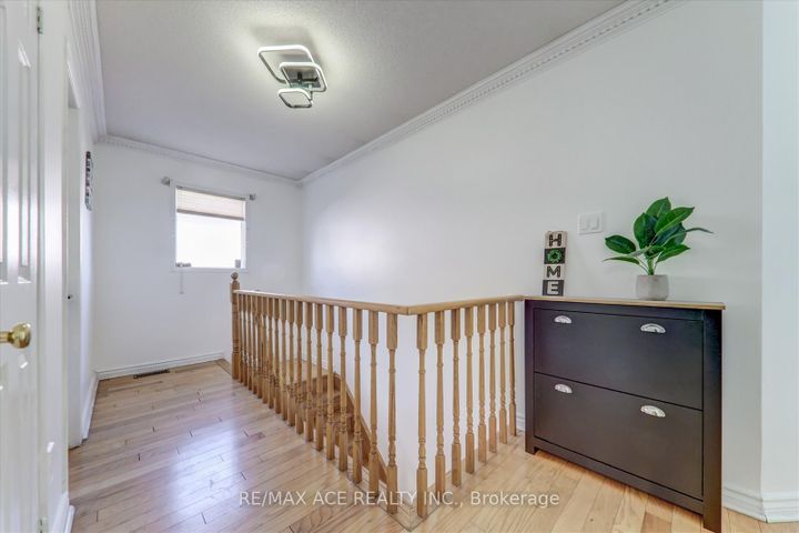 Photo 17 at 4718 Wild Rose Street, East Credit, Mississauga