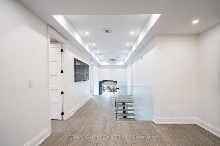 Photo 25 at 3 Bonnyview Drive, Queensway, Toronto
