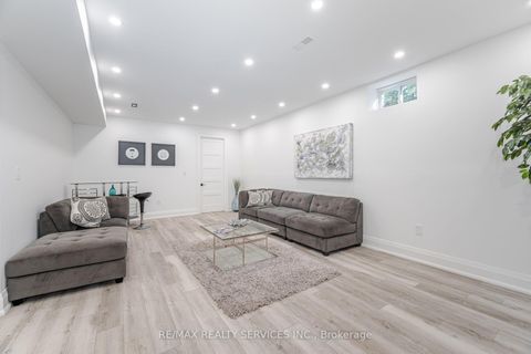 Photo 46 at 3 Bonnyview Drive, Queensway, Toronto