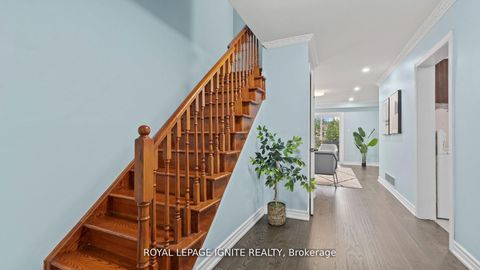 Photo 2 at 57 - 401 Sewells Road, Rouge E11, Toronto