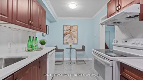 Photo 8 at 57 - 401 Sewells Road, Rouge E11, Toronto