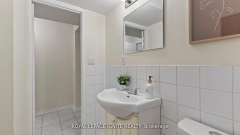 Photo 25 at 57 - 401 Sewells Road, Rouge E11, Toronto