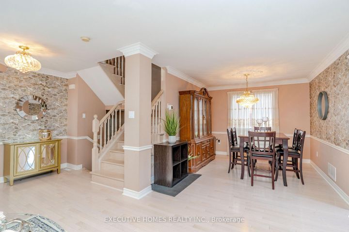 Photo 8 at 10 Safari Court, Snelgrove, Brampton