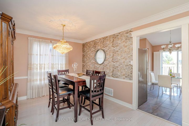 Photo 9 at 10 Safari Court, Snelgrove, Brampton