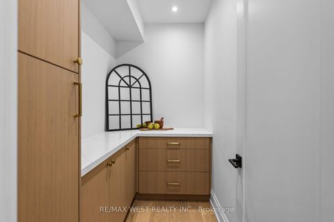 Photo 12 at 64 Gwynne Avenue, South Parkdale, Toronto