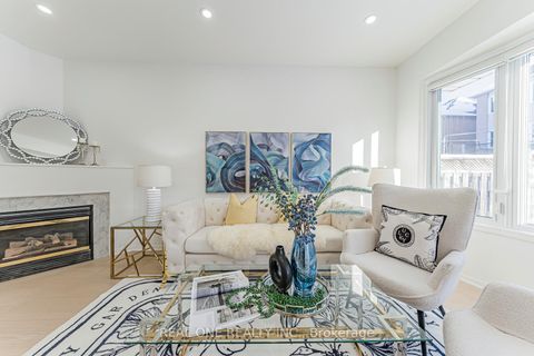 Photo 14 at 33 Formosa Drive, Rouge Woods, Richmond Hill