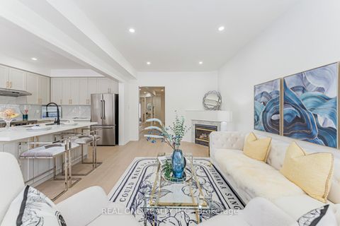 Photo 16 at 33 Formosa Drive, Rouge Woods, Richmond Hill