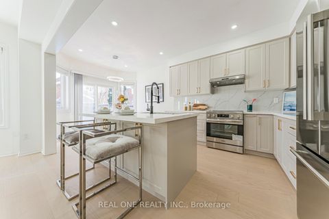 Photo 19 at 33 Formosa Drive, Rouge Woods, Richmond Hill