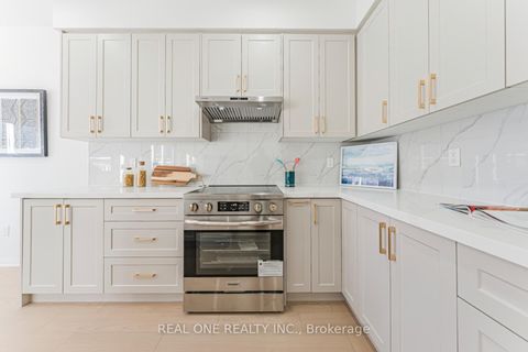 Photo 20 at 33 Formosa Drive, Rouge Woods, Richmond Hill