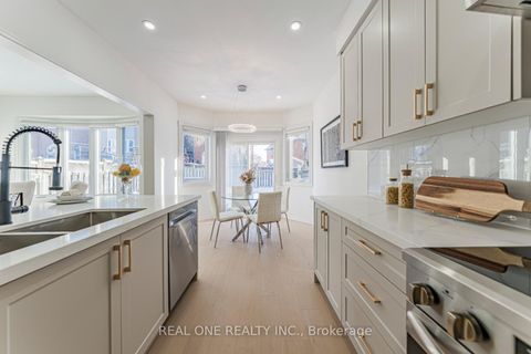 Photo 21 at 33 Formosa Drive, Rouge Woods, Richmond Hill