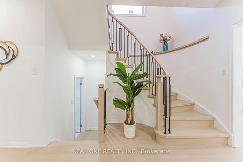 Photo 25 at 33 Formosa Drive, Rouge Woods, Richmond Hill