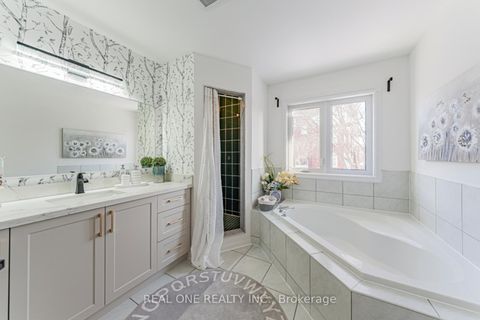 Photo 32 at 33 Formosa Drive, Rouge Woods, Richmond Hill