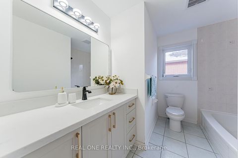 Photo 39 at 33 Formosa Drive, Rouge Woods, Richmond Hill