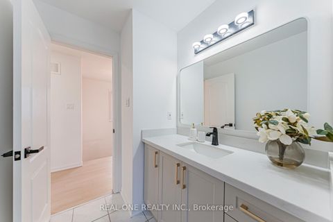 Photo 40 at 33 Formosa Drive, Rouge Woods, Richmond Hill